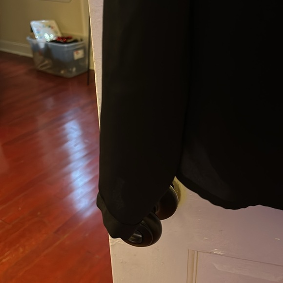 Black blouse - Picture 3 of 6